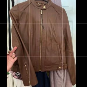 Never worn.   Too small for me , original price is 450